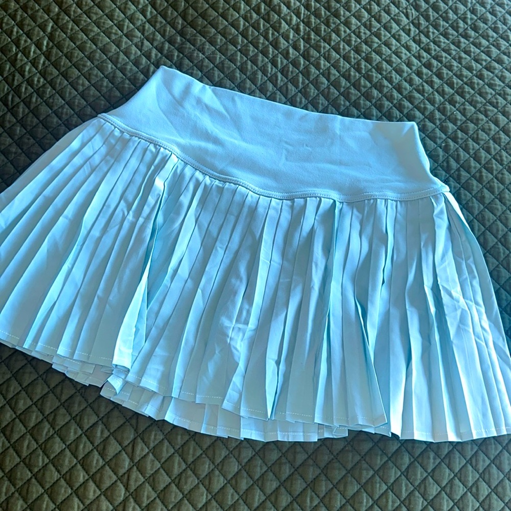 Baby blue tennis skirt from Alo yoga